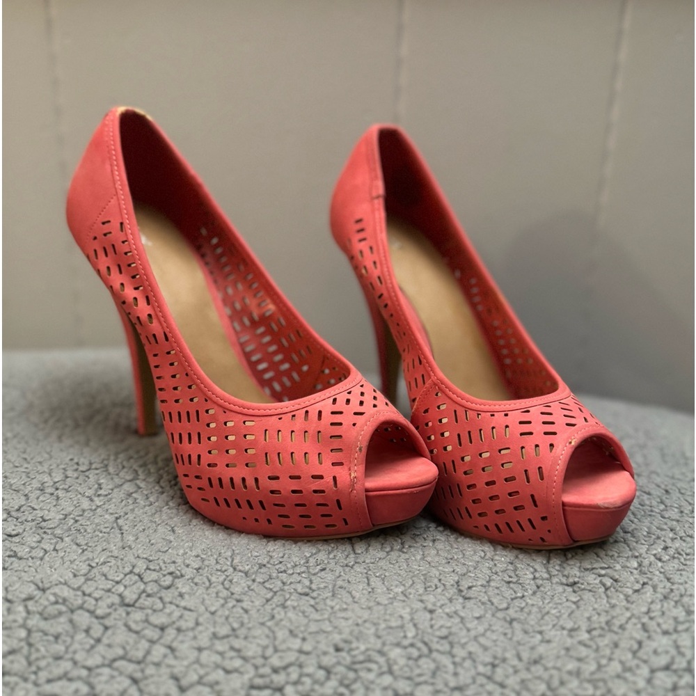 Apt 9. Size 10 Pink platform heel
